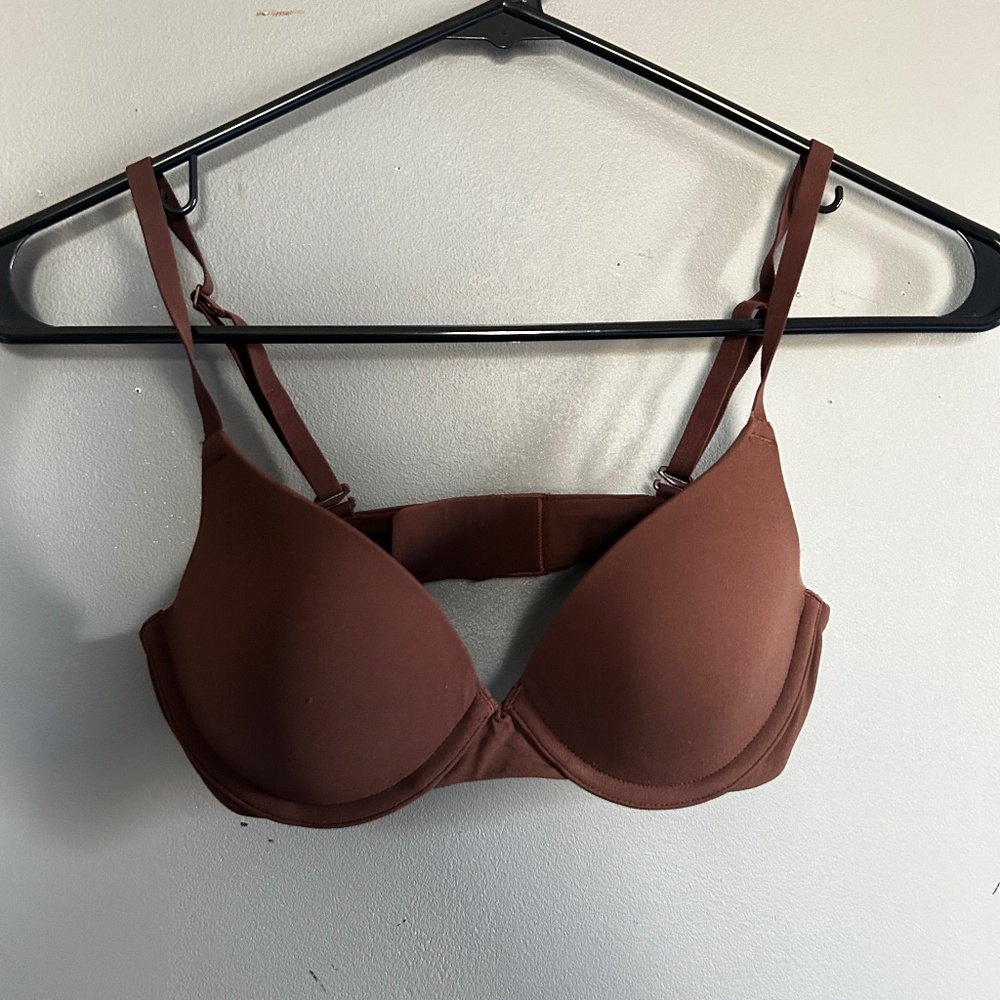 Skims T-Shirt Bra
